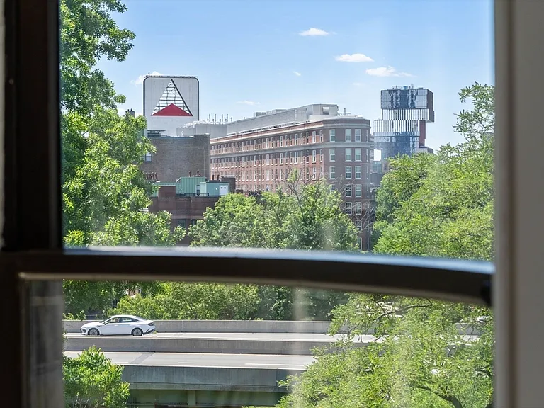 10 Charlesgate E #501 — Photo 12
