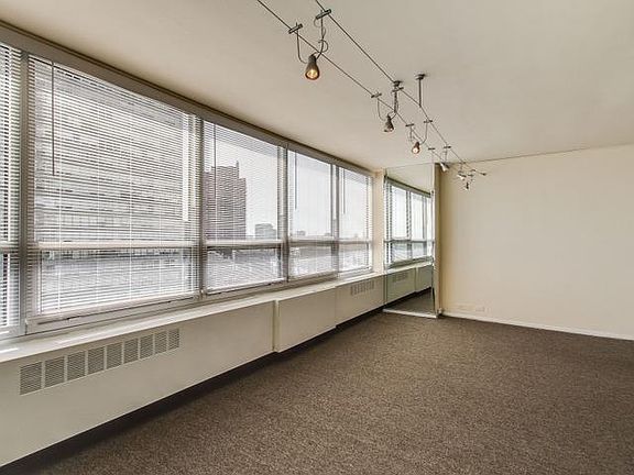 4th image of 4800 S Lake Shore Dr #712N