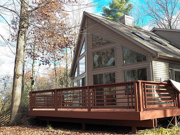 2nd image of 10707 Brown Lake Dr NE