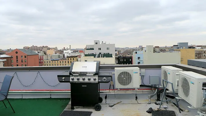 Rented by Nooklyn NYC LLC | media 21