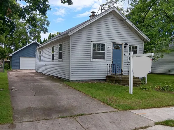 621 Fairview Ave, Neenah, WI 54956