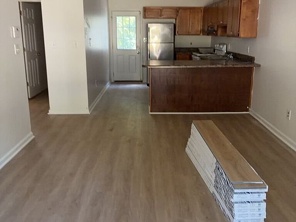 3rd image of 3520 Vista Trl #A