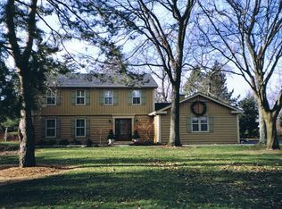 292 Bee Ct, Cary, IL 60013