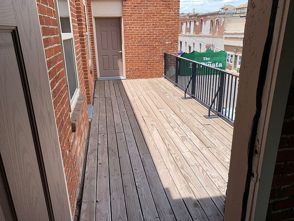 2nd image of 116 S 2nd St #202