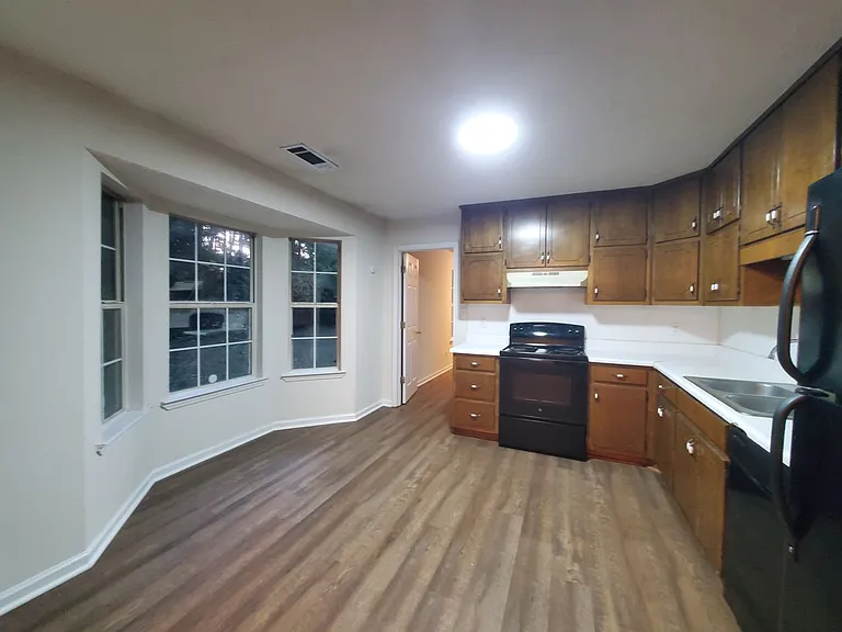 217 Sweetgum Ln — Photo 2