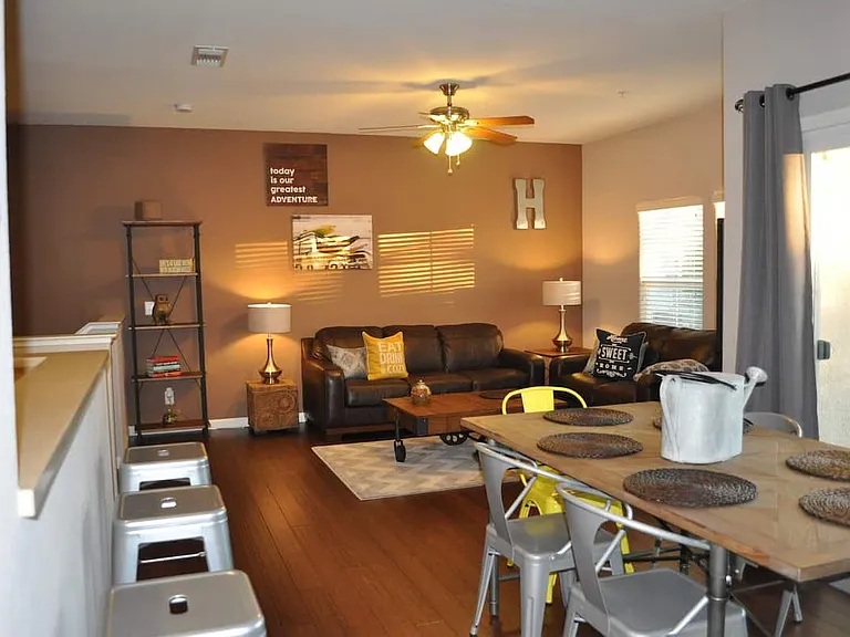 311-3001 N Park Dr #311 — Photo 3