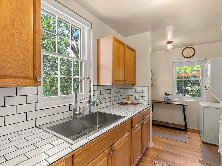 700 Don Gaspar Ave #3 — Photo 36