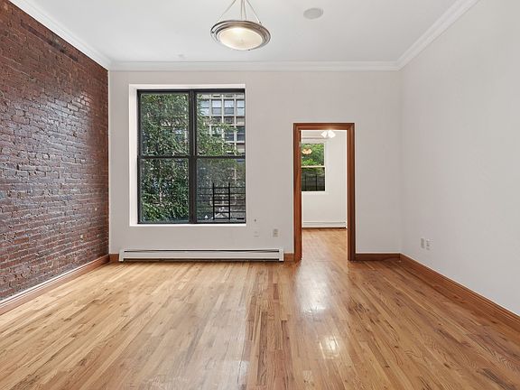 3rd image of 133 W 95th St APT 1