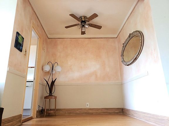 3rd image of 225 Park Pl APT 3G