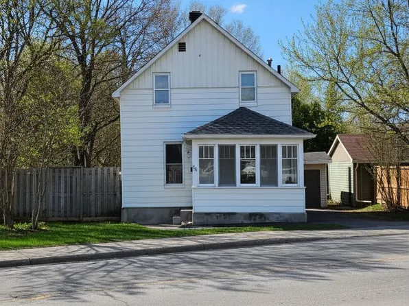 54 Coleman St, Carleton Place, ON K7C 4P1