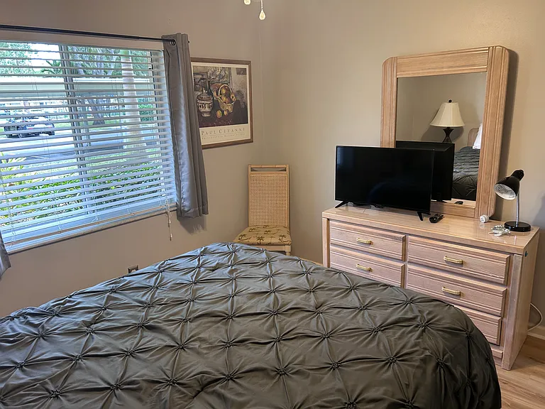 3695 Amberly Cir #E103 — Photo 8