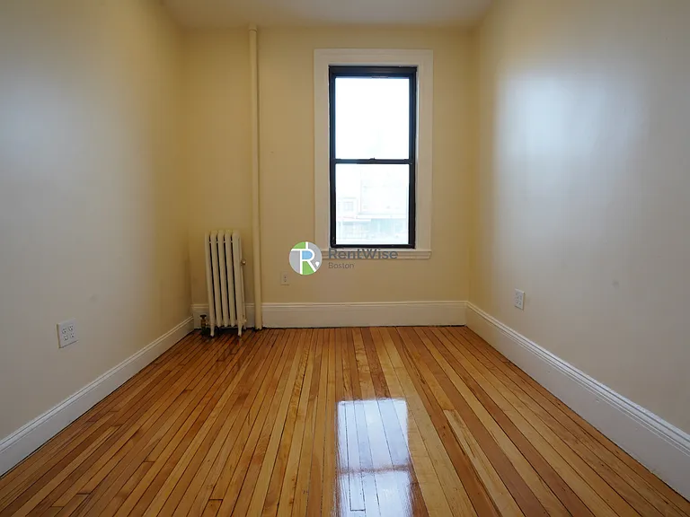 1212 Commonwealth Ave #1 — Photo 8
