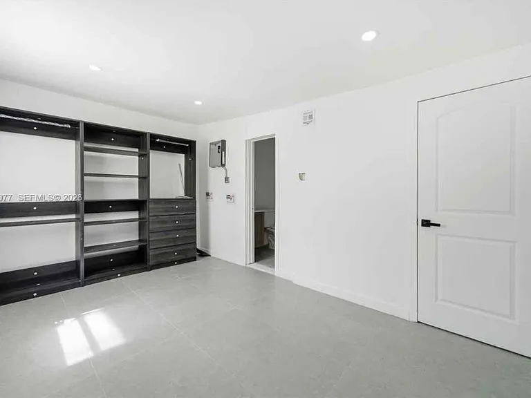 2415 Garfield St — Photo 2