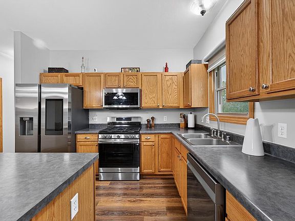 2nd image of 1631 Rolling Green DRIVE