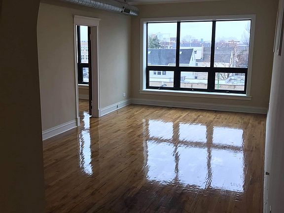 3rd image of 3048 N Ashland Ave #3F