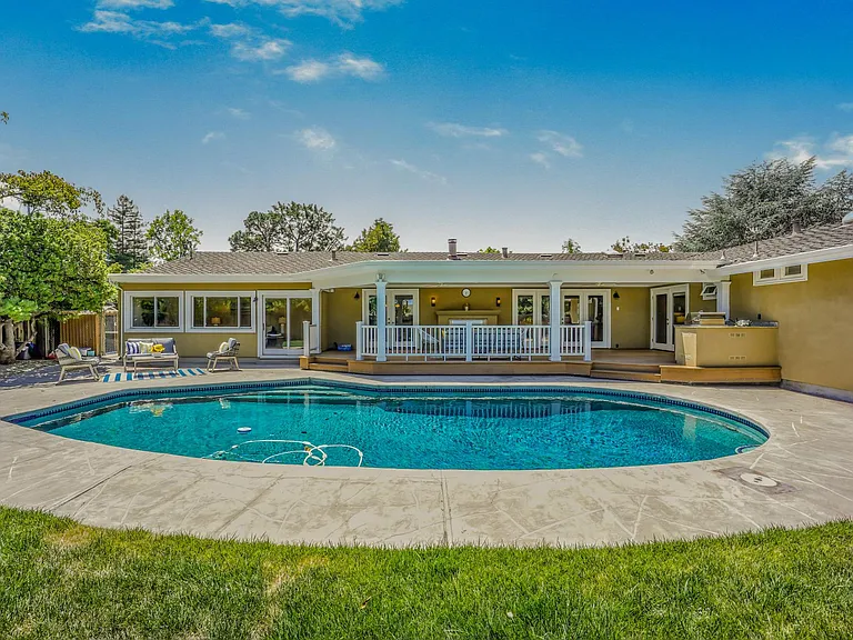 20317 Blauer Dr — Photo 38