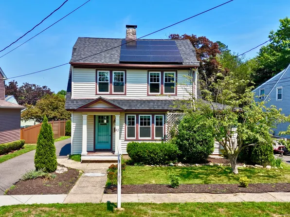 43 Judson Place, Milford, CT 06461