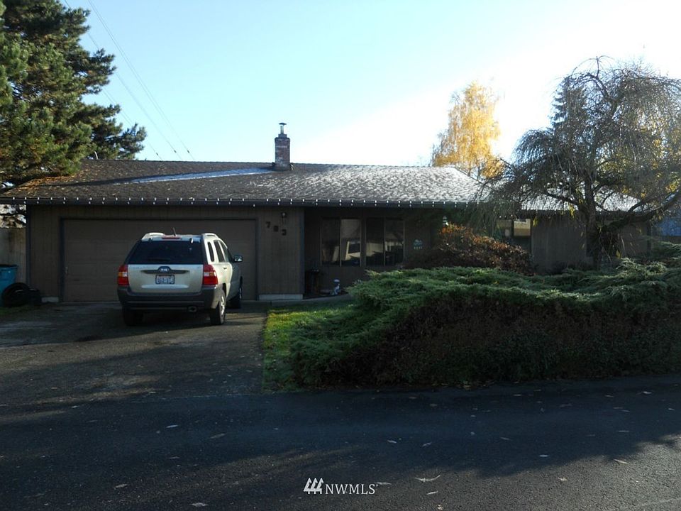 1st image of 703 SE 122nd Ct