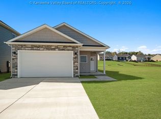 129 Ruffner Cir, Fraziers Bottom, WV 25082
