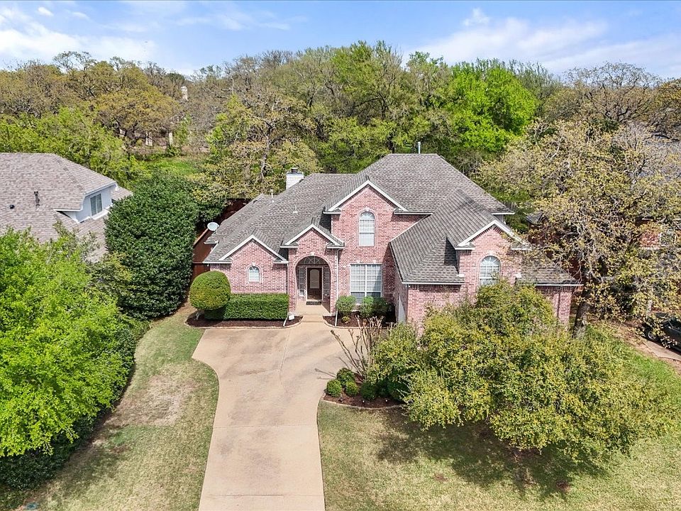 1st image of 610 Glen Abbey Dr