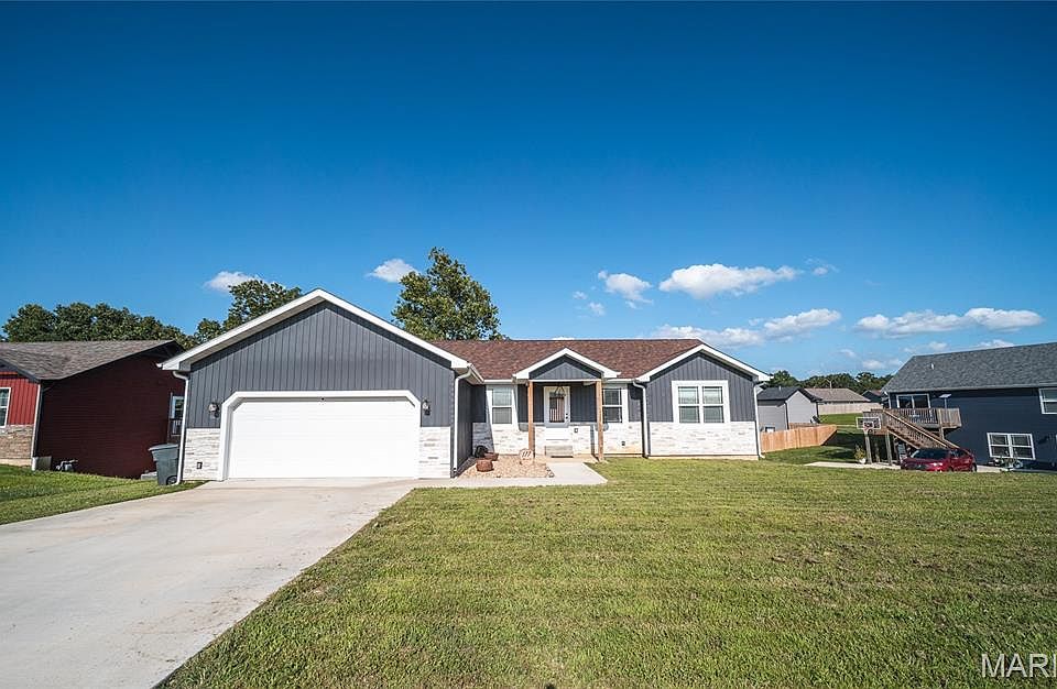 1st image of 177 Mesa Dr