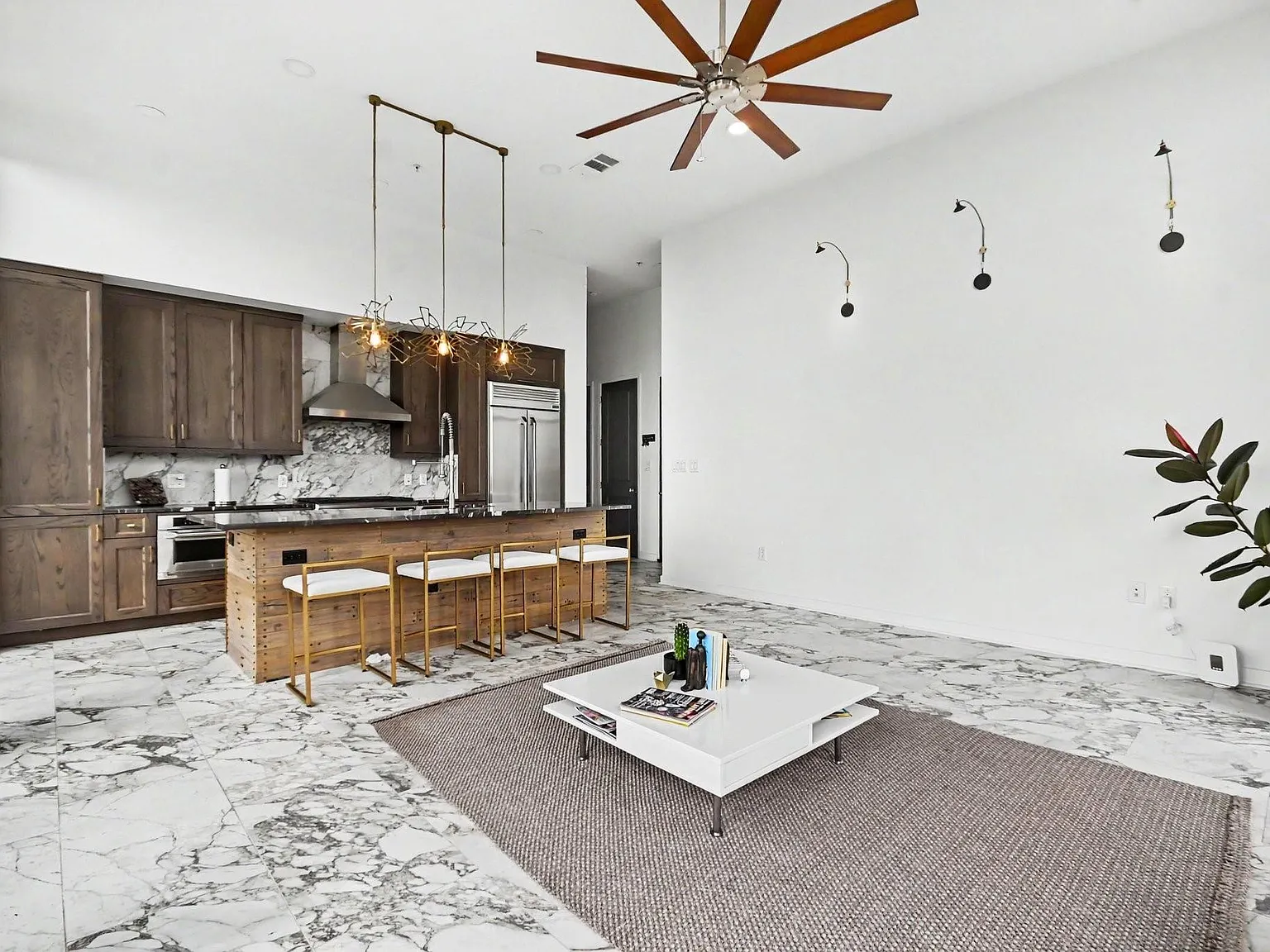 2 bed, 2.0 bath, 1447 sqft, $4,000 — Photo 3