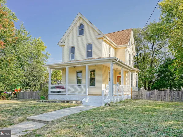308 New Jersey Ave, Mount Ephraim, NJ 08059