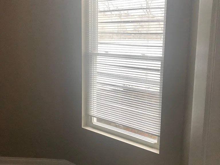 628 N Albany Ave #2 — Photo 9