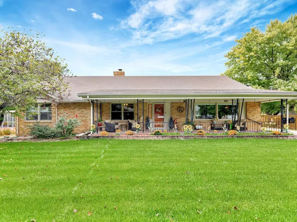 1707 Sunset Dr, Augusta, KS 67010