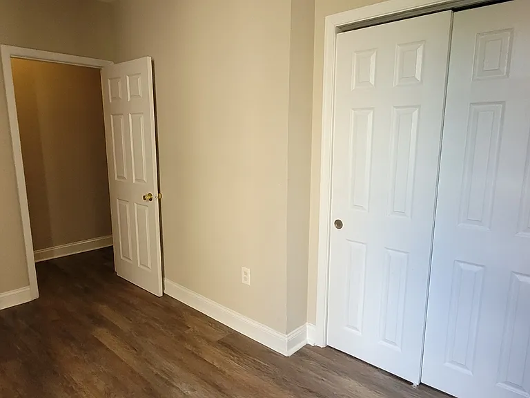 1005 Edmondson Ave — Photo 9