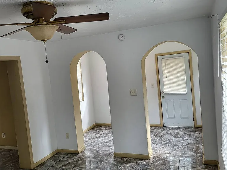 1222 Coleman St — Photo 7