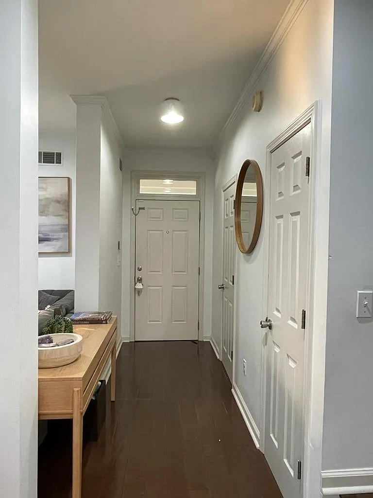 3 bed, 2.5 bath, 1836 sqft, $2,600 — Photo 3