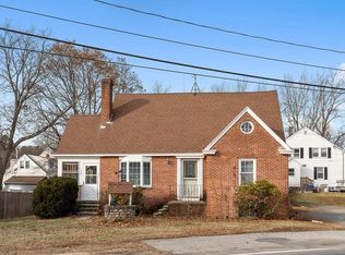 381 Chandler St, Tewksbury, MA 01876
