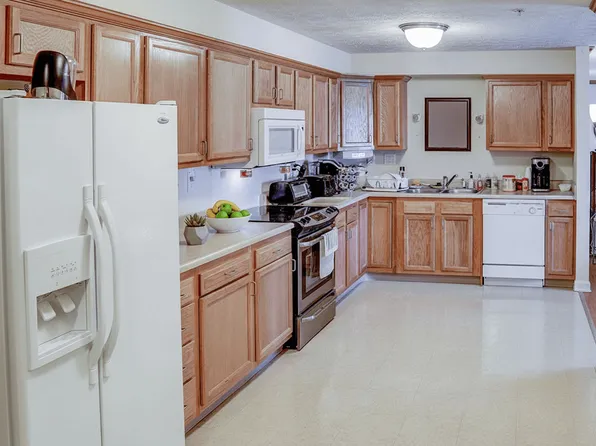 Richwood Greene, 235 Grove St #201, Richwood, OH 43344