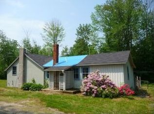 66 Old County Rd, Deering, NH 03244