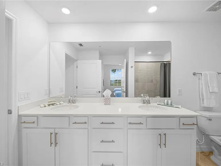 15275 Green Acres Ave #328 — Photo 19