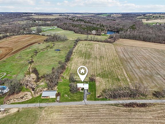 3rd image of 441 Petersburg Rd N