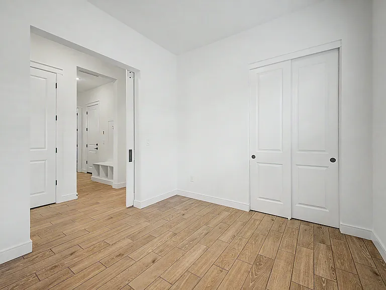 4412 N 203rd Dr — Photo 22