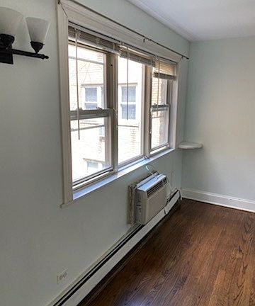 5th image of 1715 W Estes Ave APT 2S