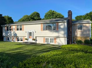 1335 County Rd, Cataumet, MA 02534