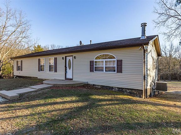 2nd image of 4844 Cabernet Ave