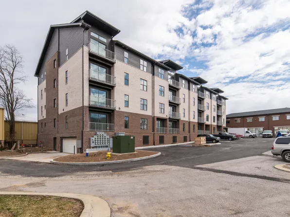 231 Walton Ave APT 403, Lexington, KY 40502