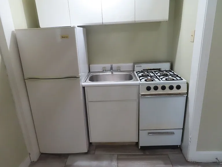 922 Fulton St — Photo 4