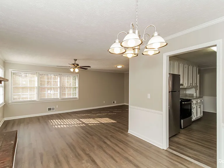 1252 Rolling Oaks Dr NW — Photo 7