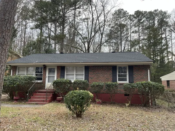 (undisclosed Address), East Pt, GA 30344