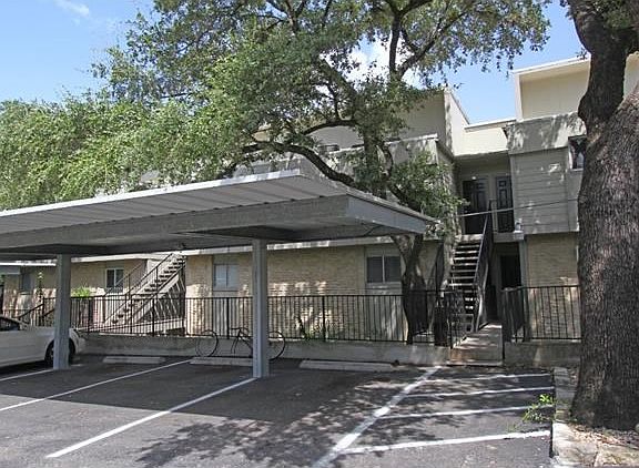 3rd image of 3018 S 1st St APT 117