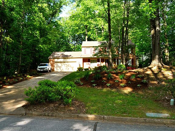 2nd image of 15797 Beacon Hill Pl