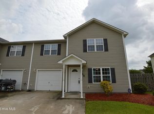 236 Smallwood Rd, Hubert, NC 28539