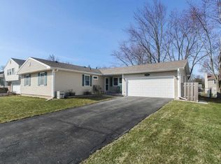 26 Amboy Ln, Schaumburg, IL 60194