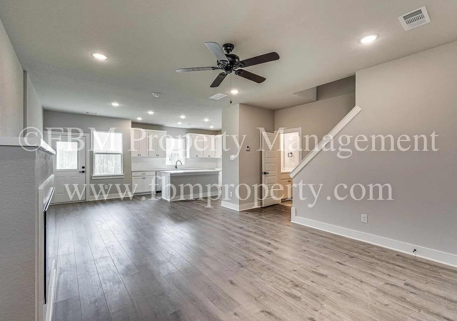 920 Cooksey Ct, Unit B - Brand New 3 Bedroom, 2.5 Bathroom Two-Story Home in Grandview, TX! — Photo 4